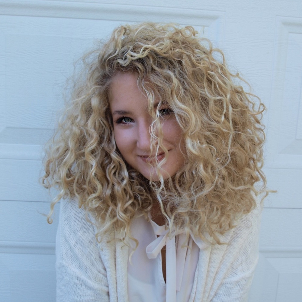 Meet your Posher, Carolyn